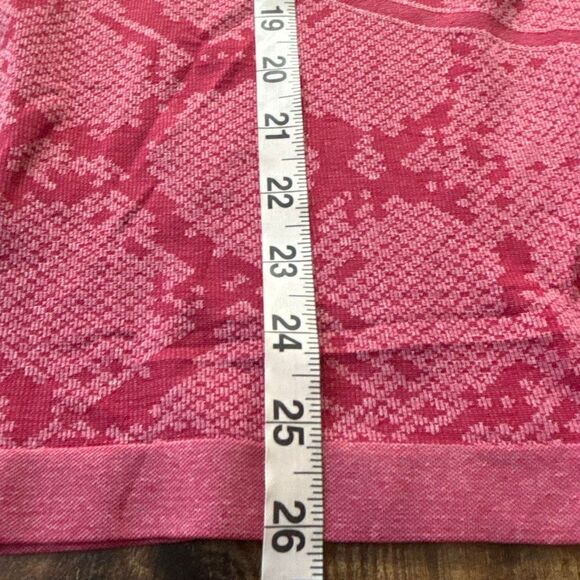 NWT lululemon Swiftly Tech L/S crew snake Pink/Cranberry thumbholes Sz 10 - Picture 13 of 13